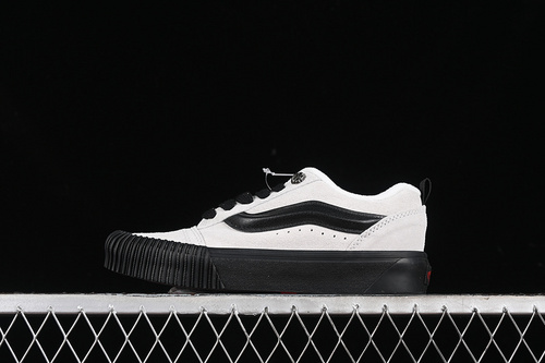 【220】[VN0009QCSWE]-[VANS KNU SKOOL WHITE/BLACK]-[WOMAN:35-39]-[MAN:40-44]