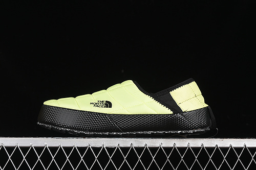 【230】[NFOA3V1H-K1M]-[THE NORTH FACE THERMOBALL TRACTION BLACK/GREEN]-[WOMAN:36-39]-[MAN:40-45]