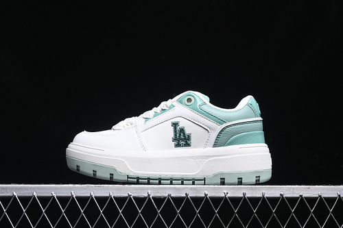 【250】[3ASXCWN4N07MTM]-[NY MLB CHUNKY LINER WIDE SAFFIANO WHITE/GREEN]-[WOMAN:35-40]
