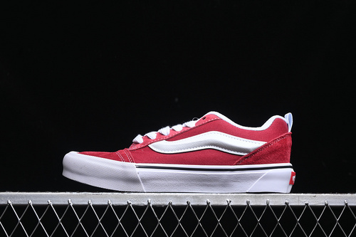 【220】[VN000D22ZCF]-[VANS KNU SKOOL WHITE/RED]-[WOMAN:35-39]-[MAN:40-44]