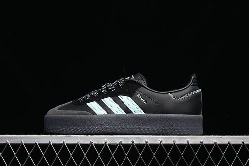 【230】[IE9110]-[SAMBA W CORE BLACK/HAZY GREEN/CARBON]-[WOMAN:36-39]-[MAN:40-45]
