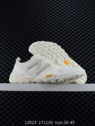 250 ISSEY MIYAKE Miyake Life x New Balance NB MT20O Comfortable, fashionable, shock-absorbing, wear-