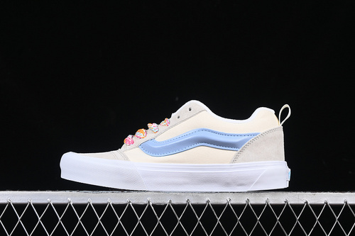 【230】[VN000CS00DX]-[VANS KNU SKOOL WHITE/GREY/BLUE/BEIGE]-[WOMAN:35-39]-[MAN:40-44]